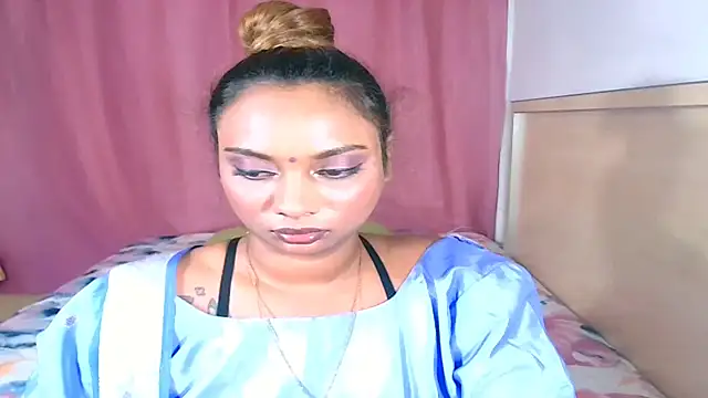 Snapshot of sexyindianchic chatting on 03-21-25, 01:45 sexyindianchic online show from 03-21-25, 01:45