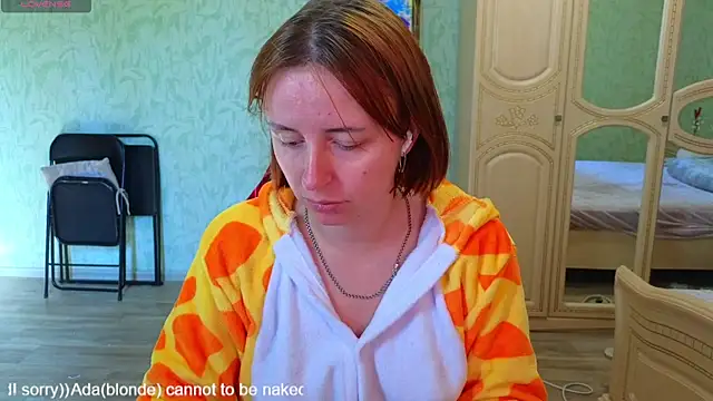 DanaMartina online show from 10-24-25, 10:00