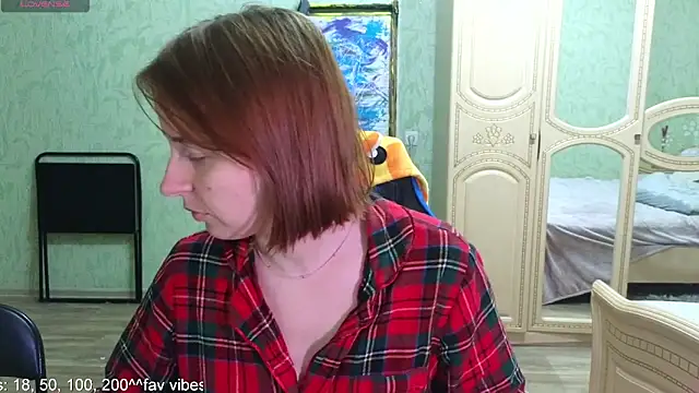 DanaMartina online show from 10-29-25, 05:36