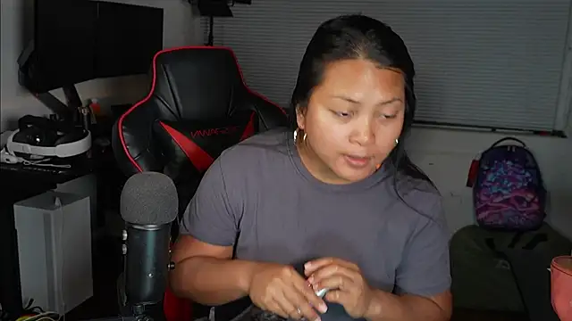 Snapshot of Bubbleliyah chatting on 01-10-26, 10:06 Bubbleliyah online show from 01-10-26, 10:06