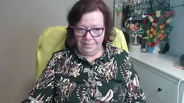 Adelewildx online show from 04-08-26, 02:55