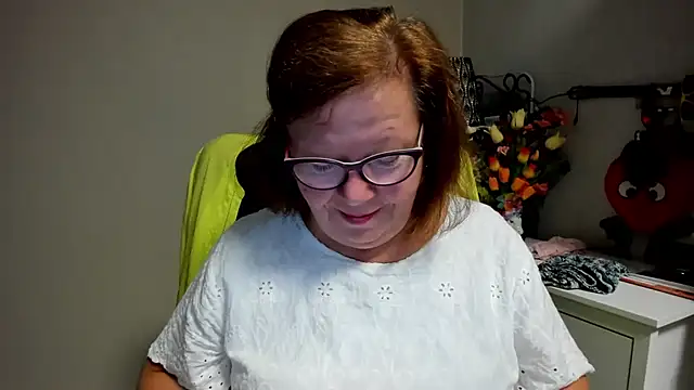 Snapshot of Adelewildx chatting on 07-30-26, 02:43 Adelewildx online show from 07-30-26, 02:43