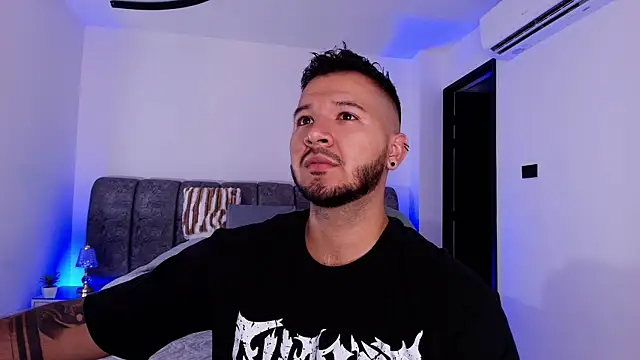 Snapshot of mister_miike chatting on 11-27-25, 03:08 mister miike online show from 11-27-25, 03:08