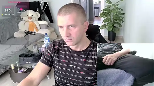 Maribor online show from 11-05-25, 01:00