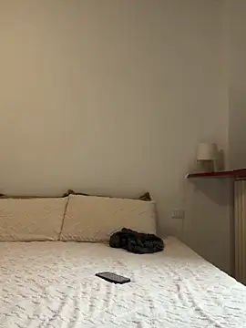 Snapshot of couplepenetration chatting on 11-24-25, 09:20 couplepenetration online show from 11-24-25, 09:20