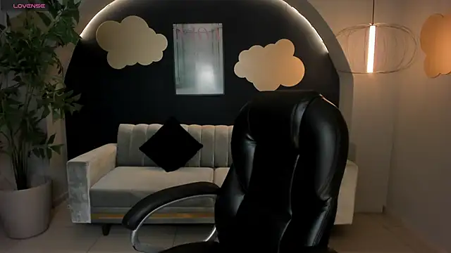 Snapshot of BrennaWalker chatting on 01-30-25, 03:22 BrennaWalker online show from 01-30-25, 03:22