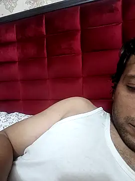 Snapshot of Popzbo chatting on 12-03-25, 12:18 Popzbo online show from 12-03-25, 12:18