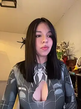 Snapshot of babyakem chatting on 04-12-26, 04:06 babyakem online show from 04-12-26, 04:06