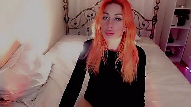 Snapshot of AnnieGOld_ chatting on 12-06-24, 08:37 AnnieGOld online show from 12-06-24, 08:37