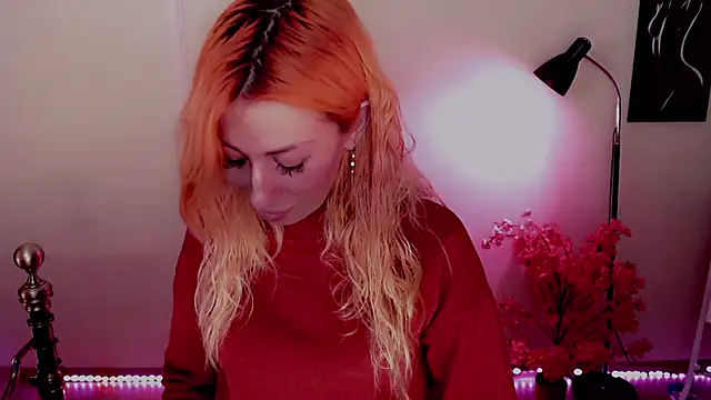 Snapshot of AnnieGOld_ chatting on 12-18-24, 10:24 AnnieGOld online show from 12-18-24, 10:24