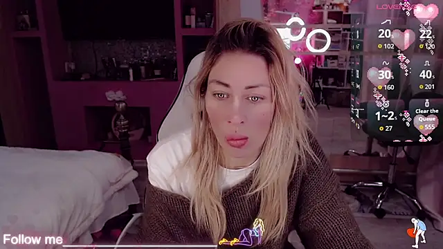 Snapshot of AnnieGOld_ chatting on 01-15-26, 12:48 AnnieGOld online show from 01-15-26, 12:48