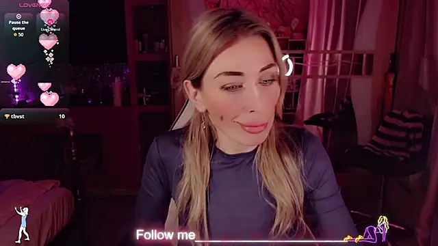 Snapshot of AnnieGOld_ chatting on 03-15-26, 12:16 AnnieGOld online show from 03-15-26, 12:16