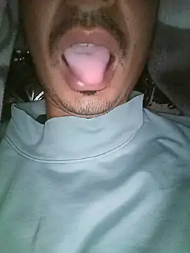 dreamtoungelick69 online show from 02-11-25, 10:07