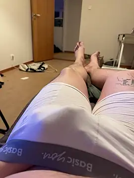 Snapshot of adam123456654321 chatting on 02-16-25, 11:05 adam123456654321 online show from 02-16-25, 11:05