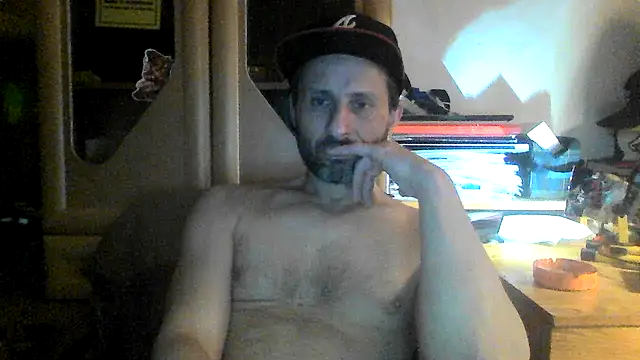 FireFox Feel online show from 03-08-25, 06:37