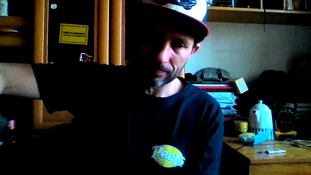 FireFox Feel online show from 03-18-25, 07:41