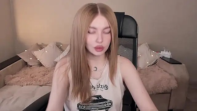 ViolettaLopez online show from 02-07-25, 11:23