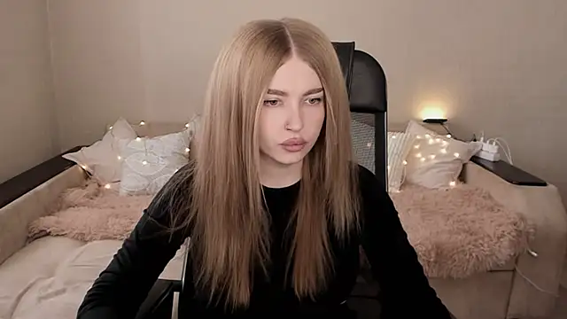 ViolettaLopez online show from 02-16-25, 10:21