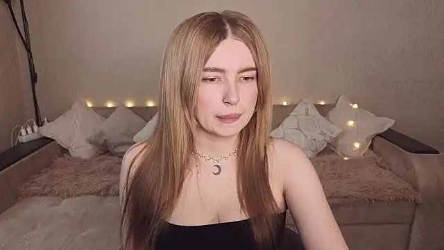 ViolettaLopez online show from 06-16-26, 03:03