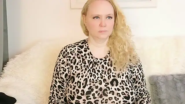 Sarah4you online show from 03-30-26, 08:43