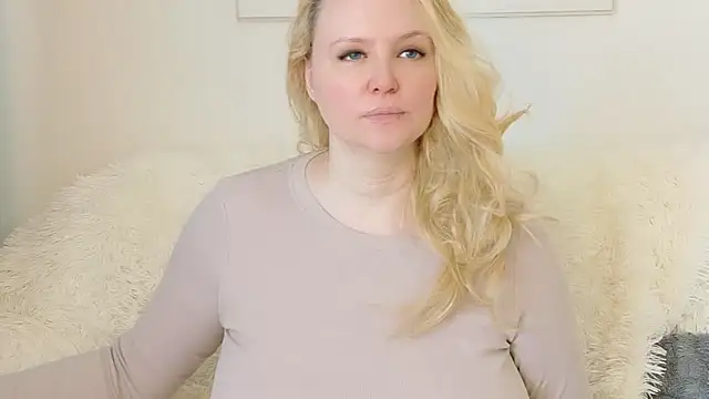 Sarah4you online show from 04-26-26, 02:37