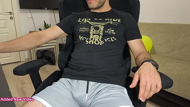 Emre Ty online show from 09-18-25, 05:26