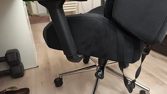 Emre Ty online show from 10-12-25, 07:40