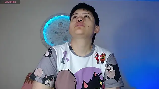 girl intense444 online show from 01-05-25, 12:42