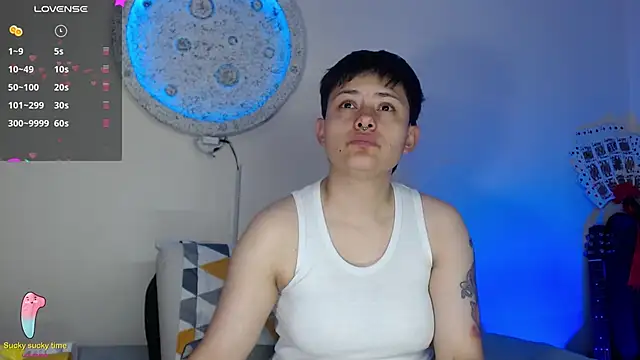 girl intense444 online show from 01-07-25, 04:37