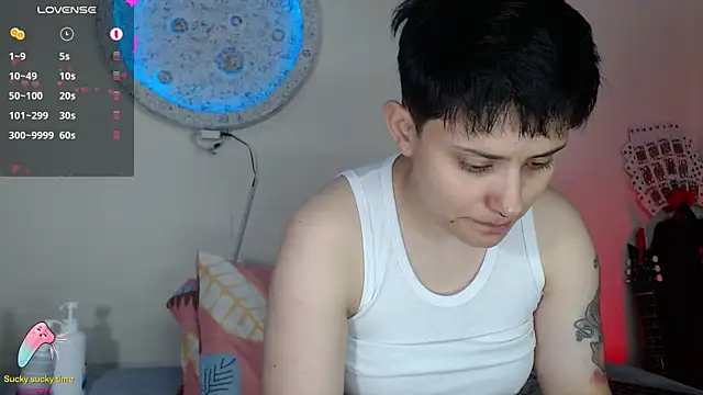 girl intense444 online show from 01-30-25, 07:26