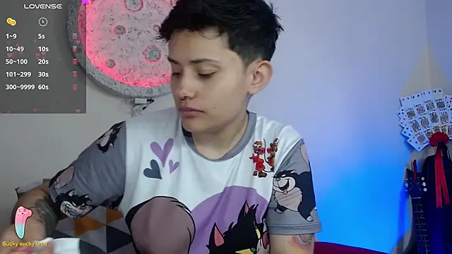 girl intense444 online show from 02-17-25, 01:21