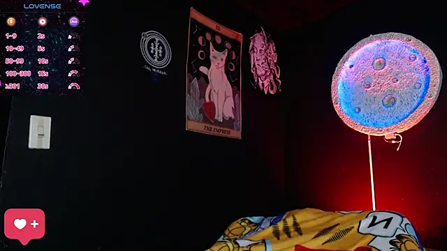 girl intense444 online show from 07-25-26, 12:47