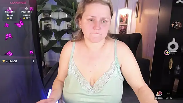 ScarlettSoft online show from 05-15-26, 05:47