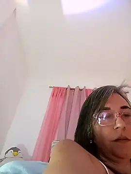 Snapshot of Katy_Randy chatting on 01-22-25, 11:21 Katy Randy online show from 01-22-25, 11:21