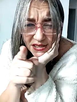 Snapshot of Katy_Randy chatting on 03-07-25, 01:53 Katy Randy online show from 03-07-25, 01:53