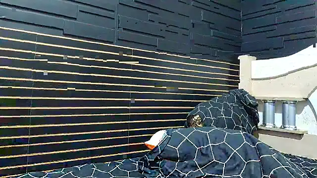 KrikaCat online show from 04-24-26, 06:54