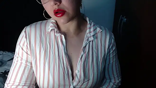 Snapshot of lizbodu chatting on 05-29-26, 10:41 lizbodu online show from 05-29-26, 10:41
