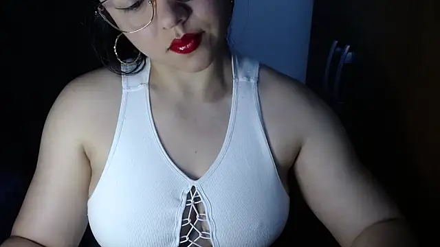 Snapshot of lizbodu chatting on 06-04-26, 10:16 lizbodu online show from 06-04-26, 10:16