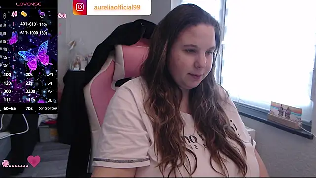 Snapshot of AureliaWinter chatting on 01-19-26, 10:30 AureliaWinter online show from 01-19-26, 10:30