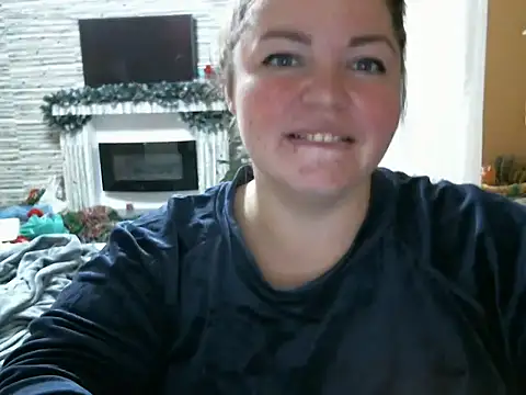 Snapshot of cute__cherry chatting on 12-12-24, 10:20 cute cherry online show from 12-12-24, 10:20