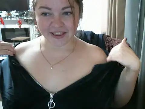 Snapshot of cute__cherry chatting on 12-27-24, 11:39 cute cherry online show from 12-27-24, 11:39