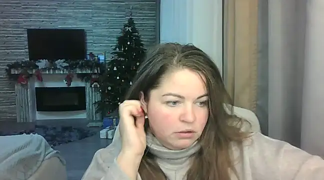 Snapshot of cute__cherry chatting on 01-18-25, 05:15 cute cherry online show from 01-18-25, 05:15