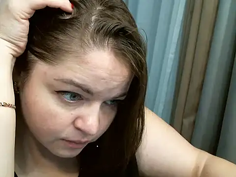 Snapshot of cute__cherry chatting on 11-30-25, 02:10 cute cherry online show from 11-30-25, 02:10