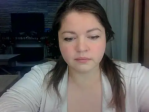 Snapshot of cute__cherry chatting on 01-12-26, 09:20 cute cherry online show from 01-12-26, 09:20