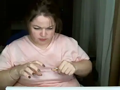 Snapshot of cute__cherry chatting on 01-15-26, 08:56 cute cherry online show from 01-15-26, 08:56