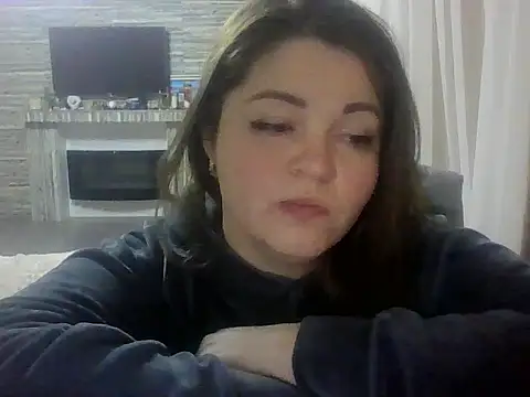 Snapshot of cute__cherry chatting on 02-21-26, 07:37 cute cherry online show from 02-21-26, 07:37