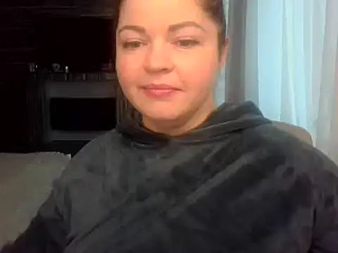 Snapshot of cute__cherry chatting on 02-23-26, 01:41 cute cherry online show from 02-23-26, 01:41