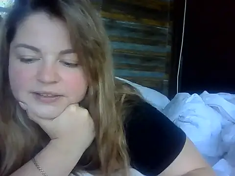 Snapshot of cute__cherry chatting on 06-21-26, 03:36 cute cherry online show from 06-21-26, 03:36