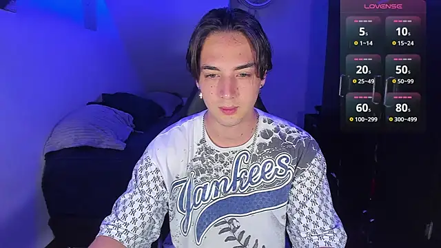 Alex smith00 online show from 09-20-25, 11:28