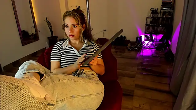 Cristina  Smith online show from 07-22-26, 12:02